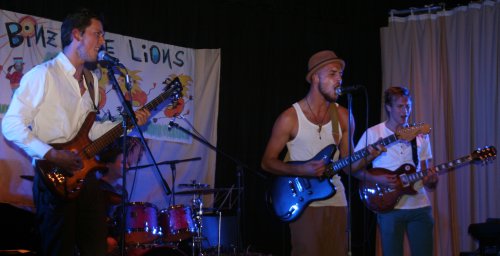 Binz and the Lions im Adlersaal in Isny